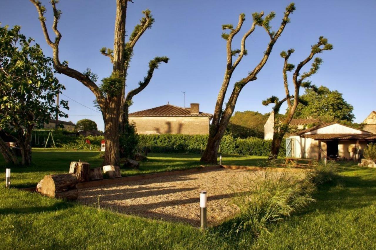 Aux Abris Des Vents D'Anges Bed and Breakfast Les Artigues-de-Lussac Buitenkant foto